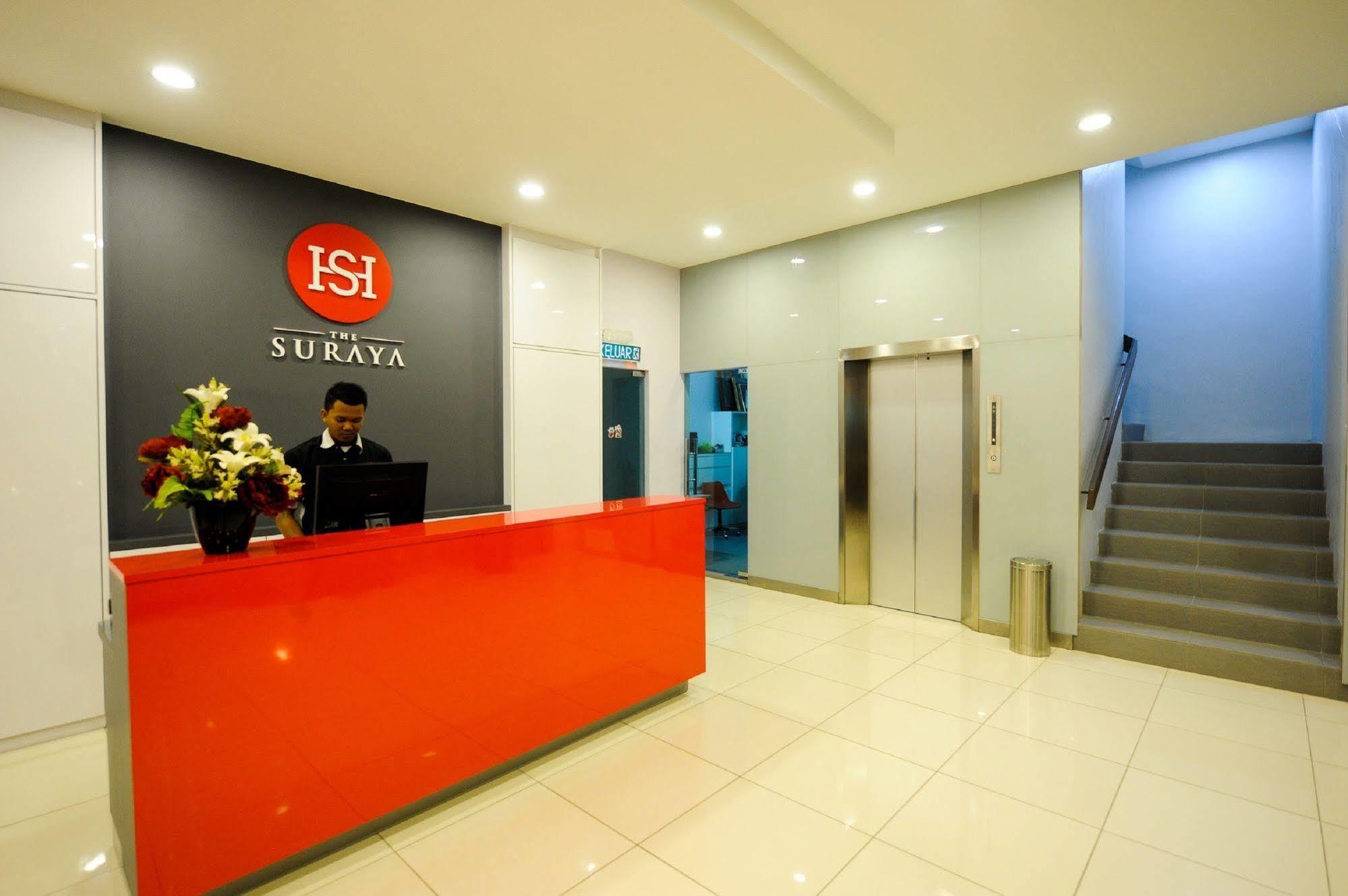 Oyo 232 The Suraya Hotel Kuantan Exterior photo