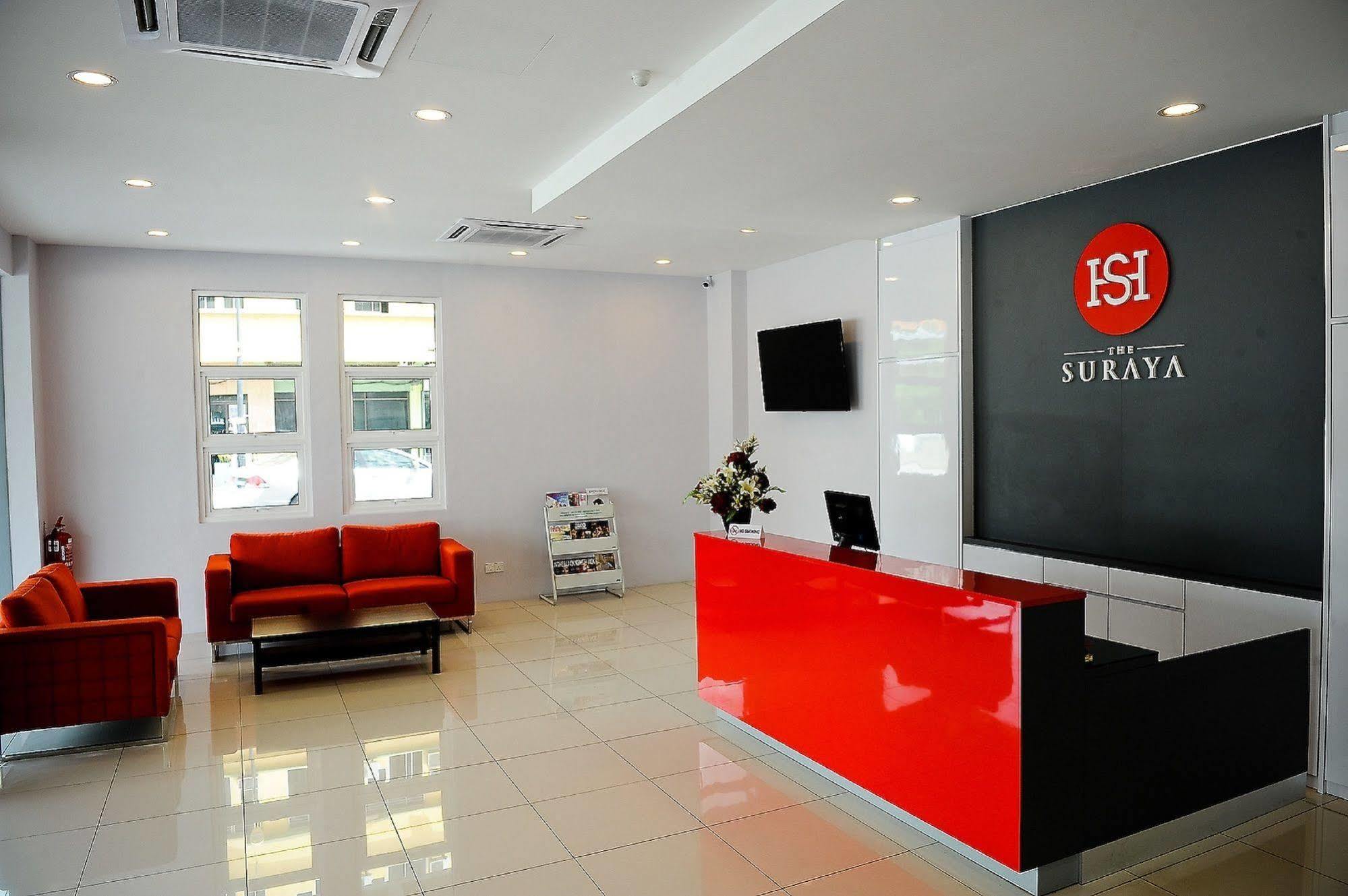 Oyo 232 The Suraya Hotel Kuantan Exterior photo